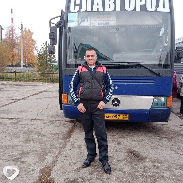 Иван, 42, Яровом — анкета №2780311