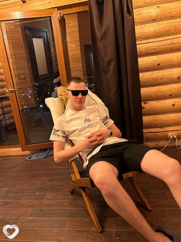 Константин, 21, Южно-Сахалинске — анкета №2781358