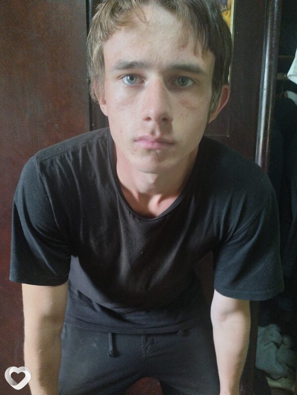 Эммануил, 20, Барановичах — анкета №2781293