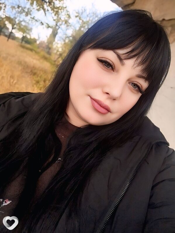Оля, 29, Краснодоне — анкета №2781080