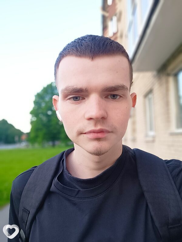 Дима, 19, Санкт-Петербурге — анкета №2781642