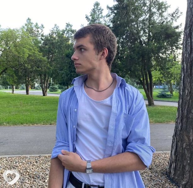 Максим, 21, Краснодаре — анкета №2783460