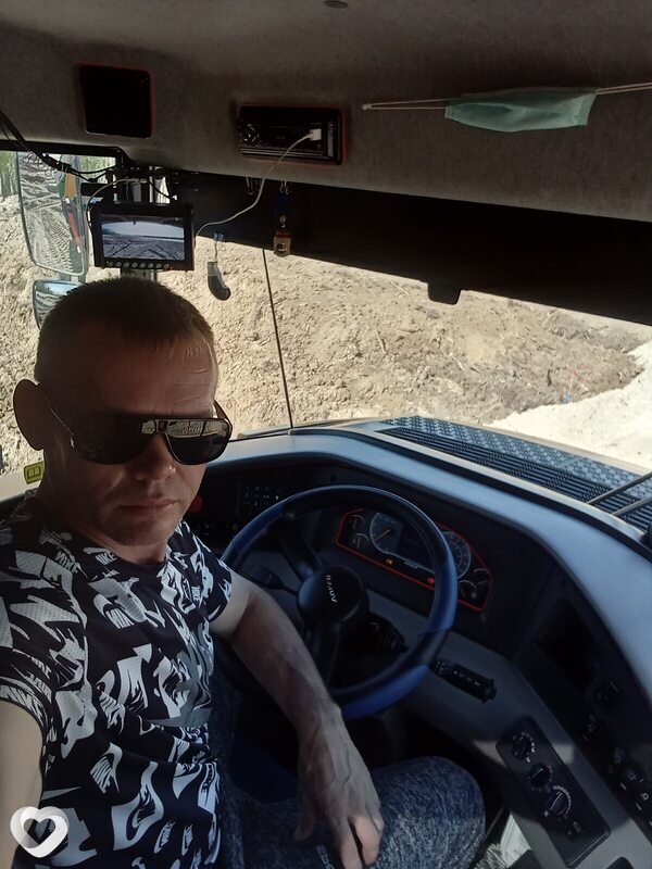 Михаил, 36, Ханты-Мансийске — анкета №2783570