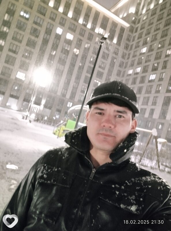 Сашка, 27, Москве — анкета №2784366