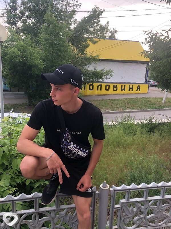 Виталий, 25, Черкассах — анкета №2784178