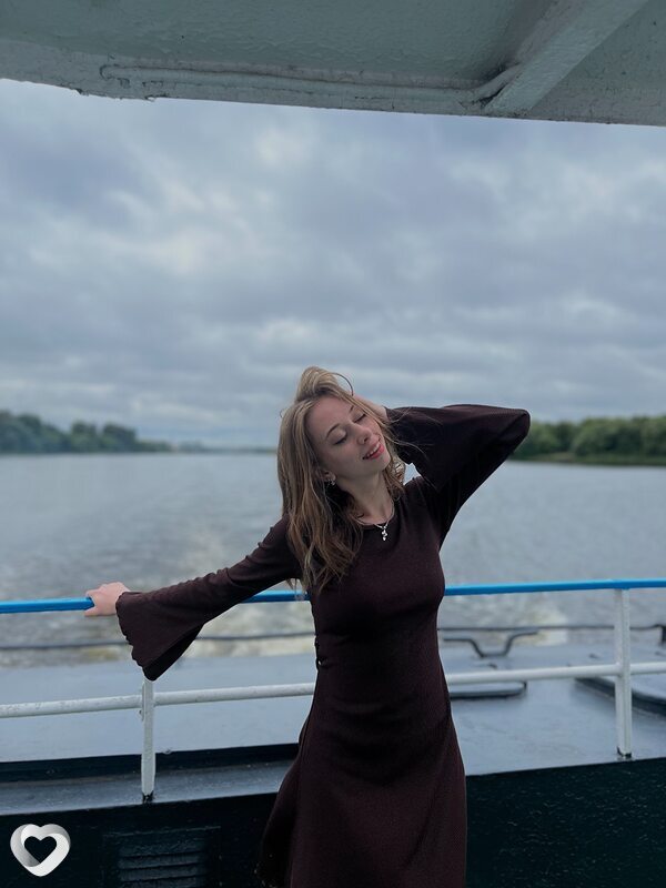 Карина, 19, Твери — анкета №2784574