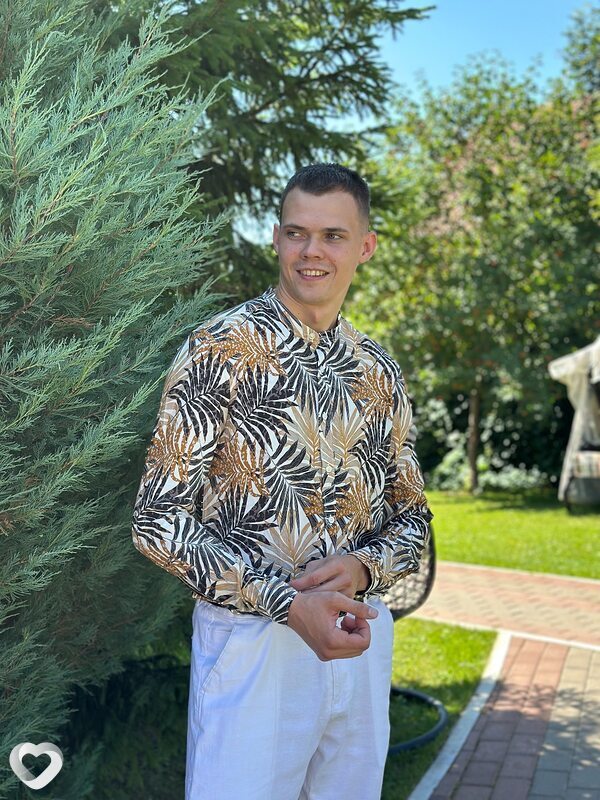 Артем, 23, Уфе — анкета №2784975