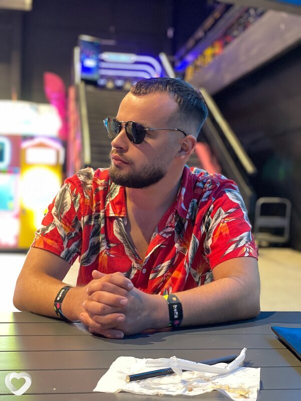 Marius, 20, București — анкета №2785118