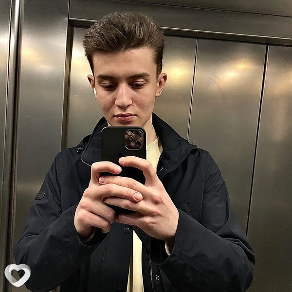 Матвей, 20, Москве — анкета №2785221