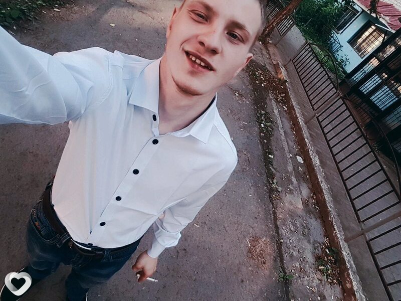 Денис, 27, Енакиеве — анкета №2785396