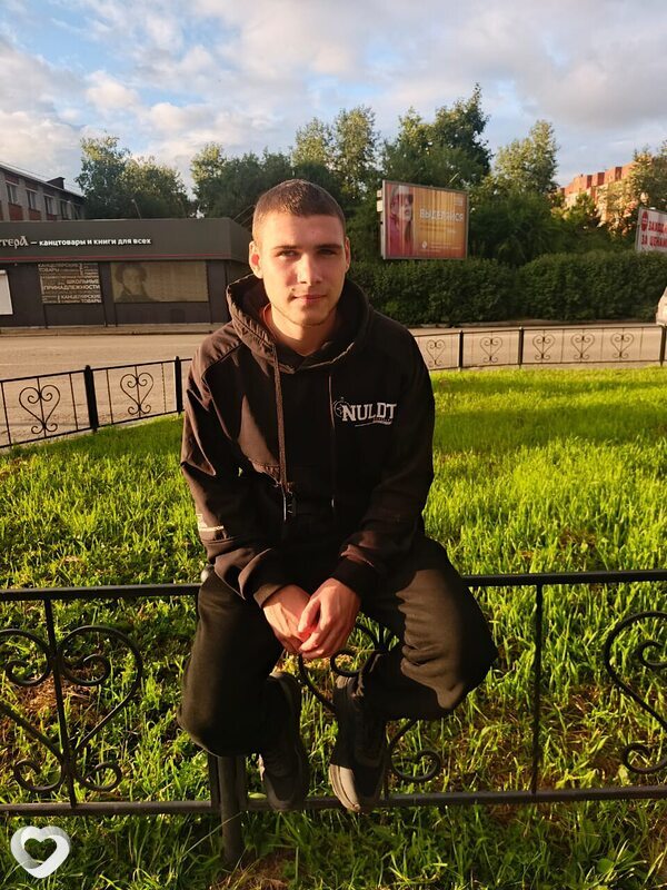 Виталий, 20, Благовещенске — анкета №2786730