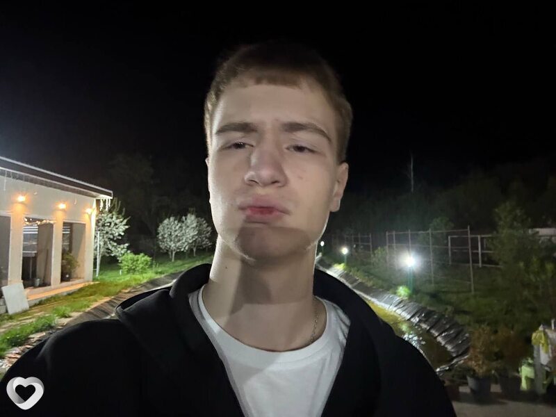Павел, 21, Воронеже — анкета №2786691