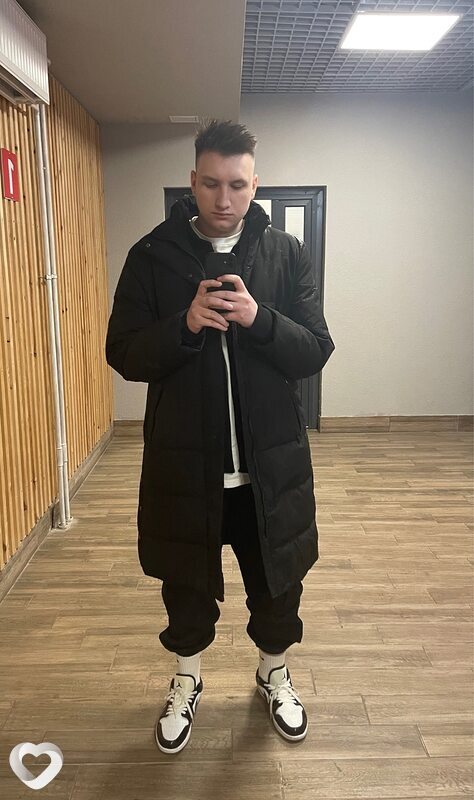 Артём, 22, Краснодаре — анкета №2787485