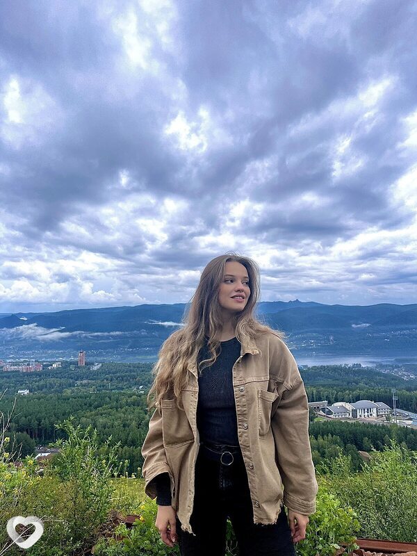 Полина, 24, Красноярске — анкета №2787393