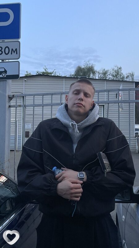 Максим, 23, Москве — анкета №2787627