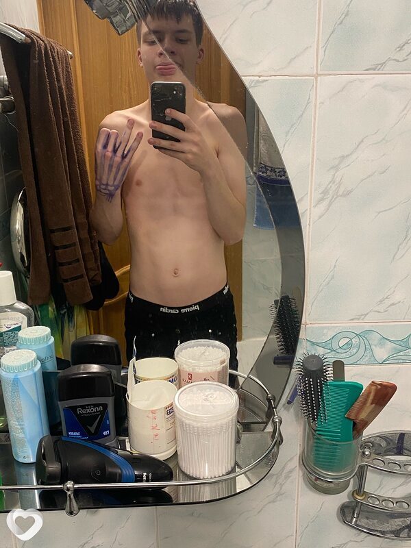 Кирилл, 19, Волгограде — анкета №2788144