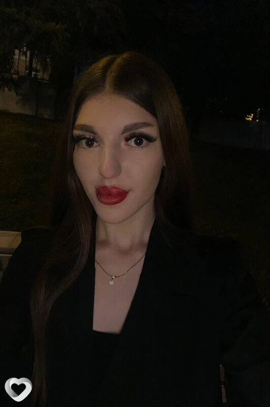 Аделина, 21, Москве — анкета №2788598