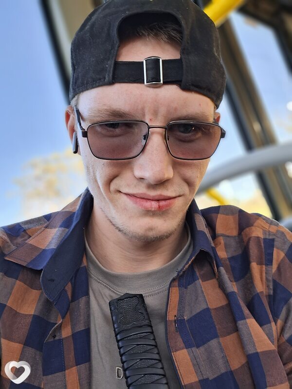 Дмитрий, 25, Пскове — анкета №2789954