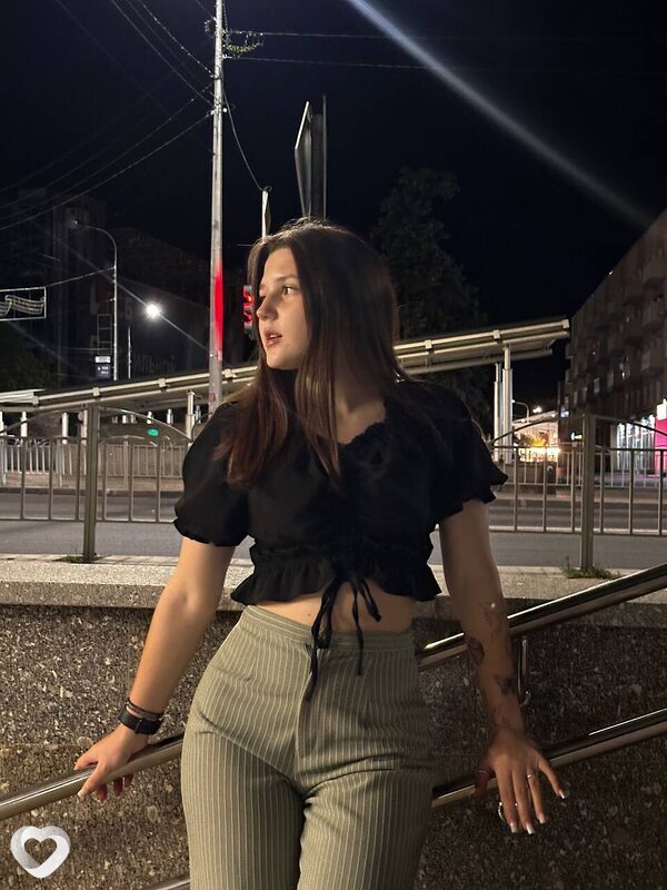 Наташа, 19, Краснодаре — анкета №2790285