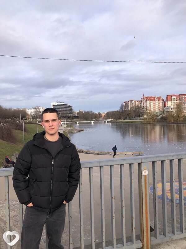 Влад, 24, Тюмени — анкета №2790420