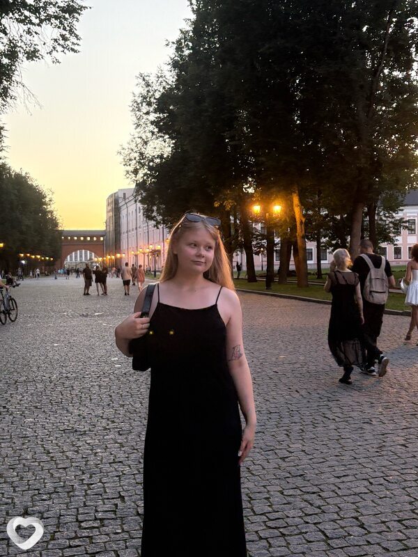 Дарья, 19, Великом Новгороде — анкета №2791701