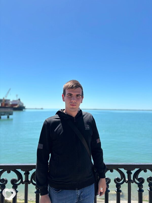 Артём, 20, Лабинске — анкета №2791197