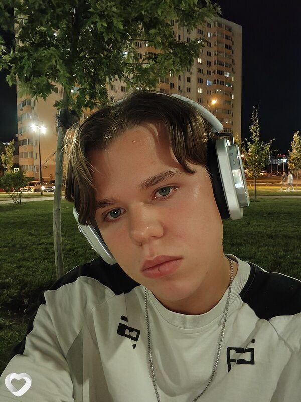 Руслан, 20, Москве — анкета №2791247