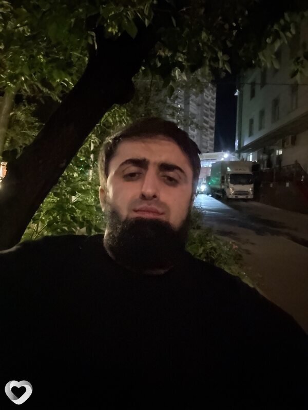 Амир, 26, Москве — анкета №2791155