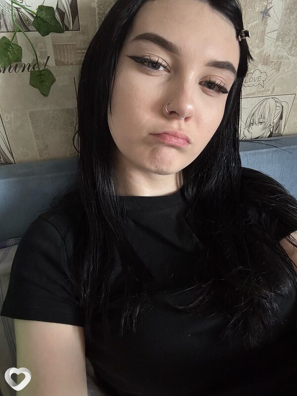Виктория, 18, Екатеринбурге — анкета №2791679