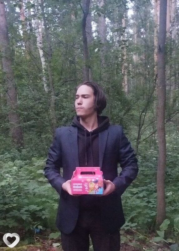 Александр, 19, Екатеринбурге — анкета №2791396