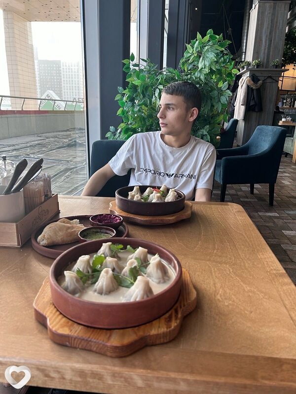 Александр, 21, Красноярске — анкета №2791539