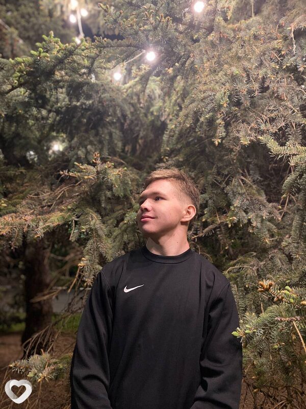 Артем, 27, Ульяновске — анкета №2791924