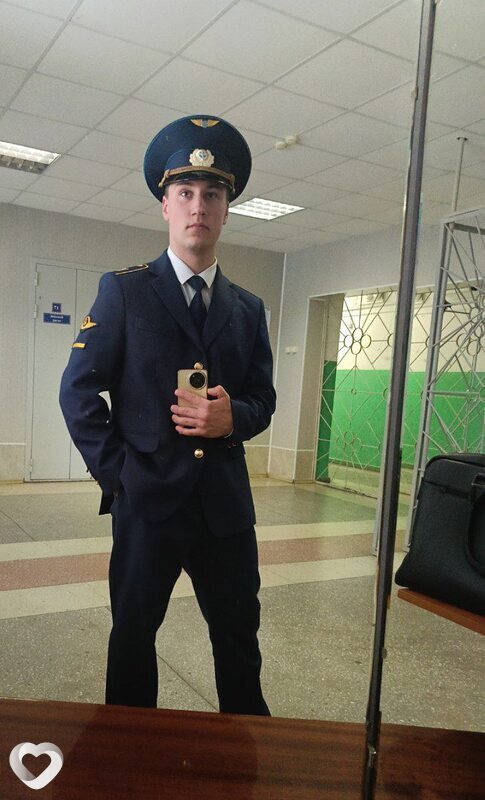 Дмитрий, 21, Омске — анкета №2792318
