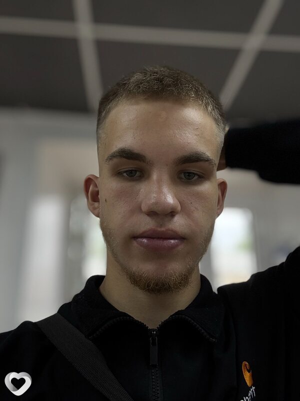 Даня, 19, Красноярске — анкета №2792472