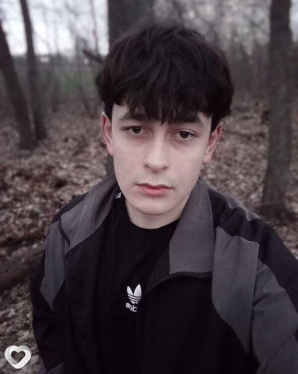 Денис, 21, Воронеже — анкета №2793046