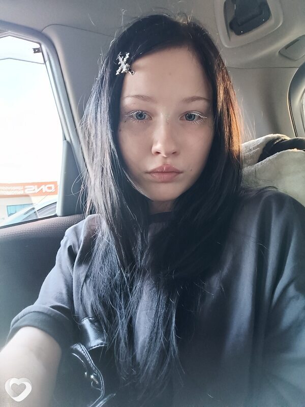 Лина, 19, Барнауле — анкета №2793393