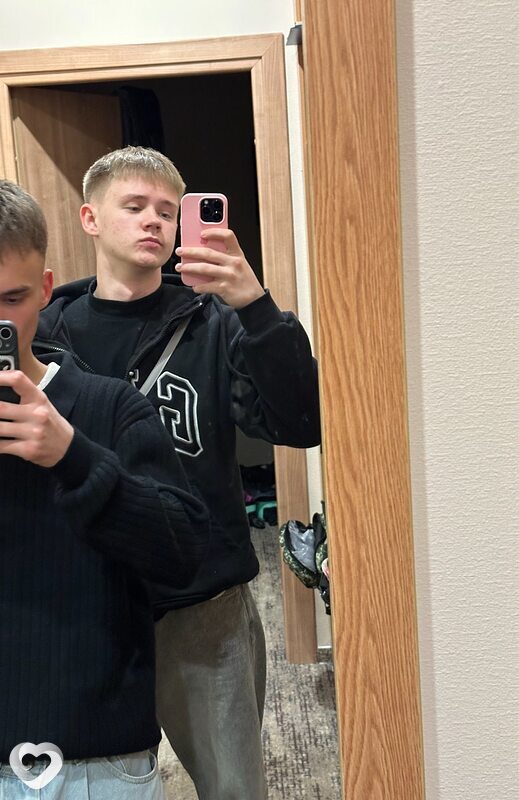 Дима, 19, Волгограде — анкета №2793585