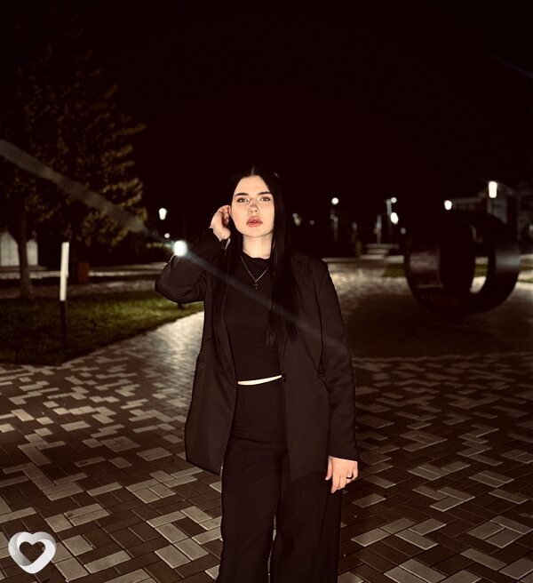 Алёна, 21, Москве — анкета №2793709