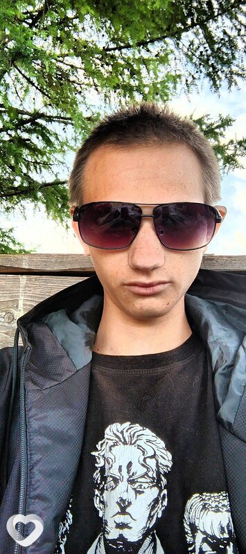 Алексей, 19, Мариинске — анкета №2794176