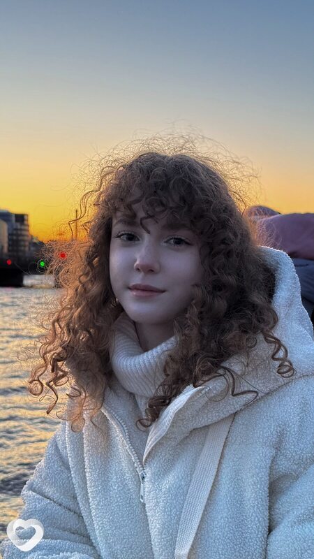 Даша, 18, Санкт-Петербурге — анкета №2794936