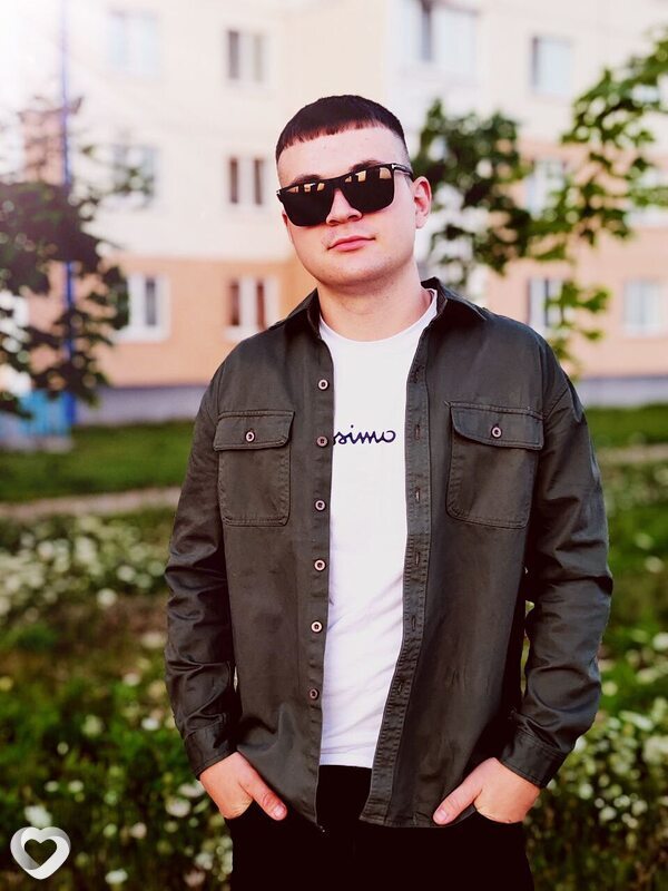 Максим, 19, Бобруйске — анкета №2795952