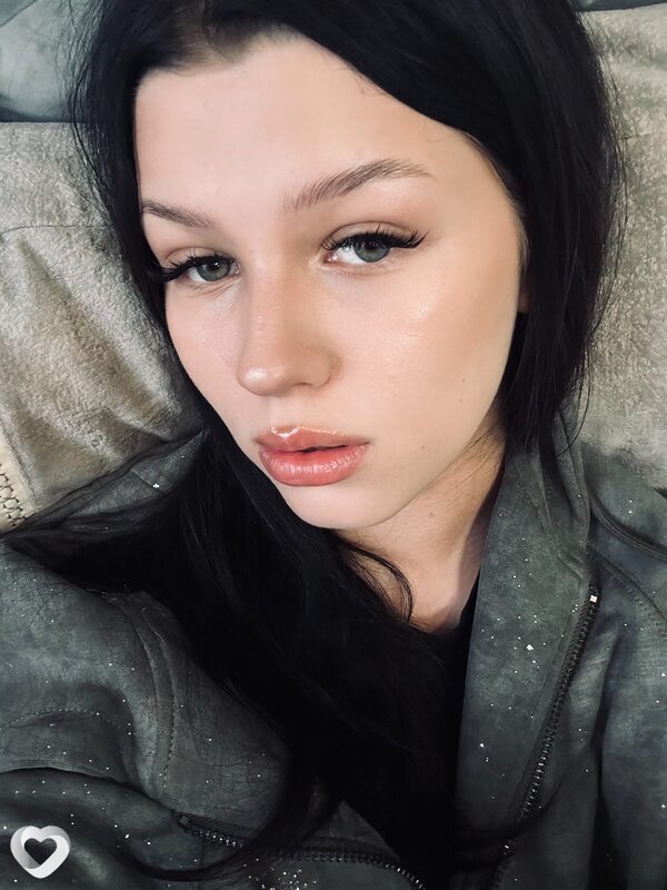Карина, 19, Иркутске — анкета №2795396