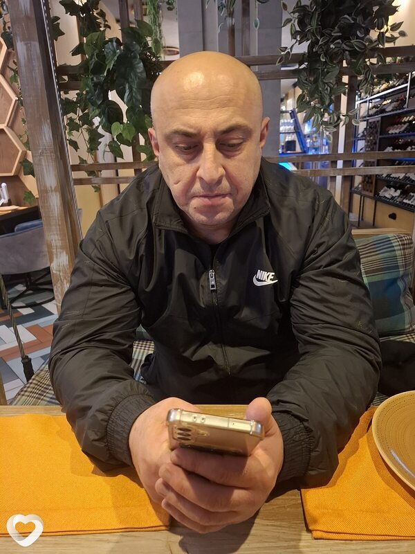 Василий, 41, Торезе — анкета №2795374