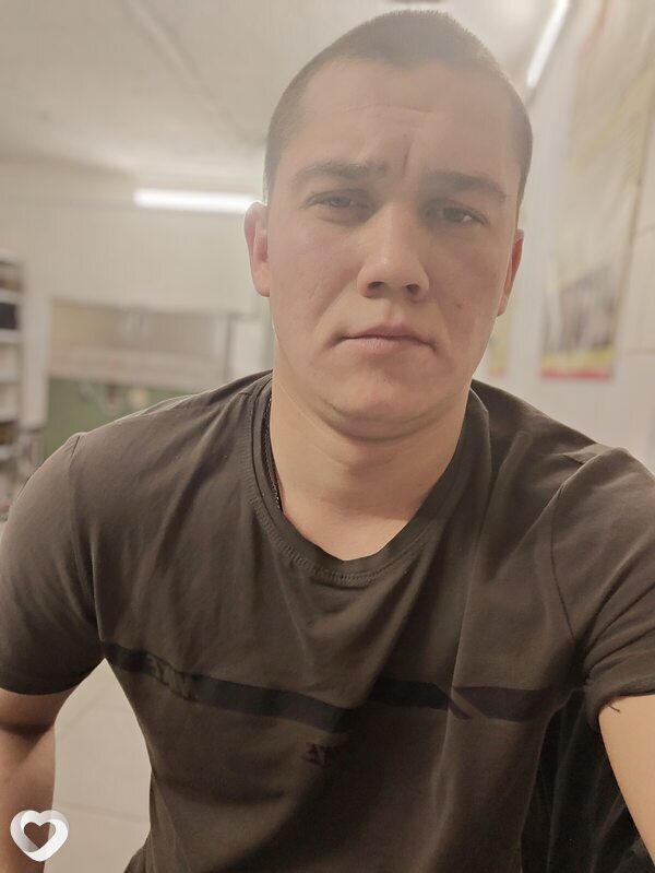 Юрий, 22, Шахтах — анкета №2795800