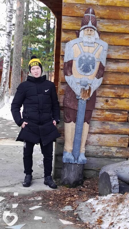 Артур, 19, Томске — анкета №2795612