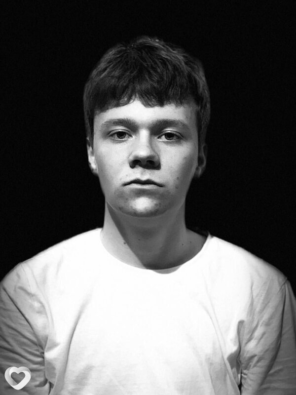 Максим, 21, Новом Уренгое — анкета №2796471