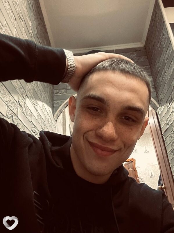 Максим, 28, Новокуйбышевске — анкета №2796572
