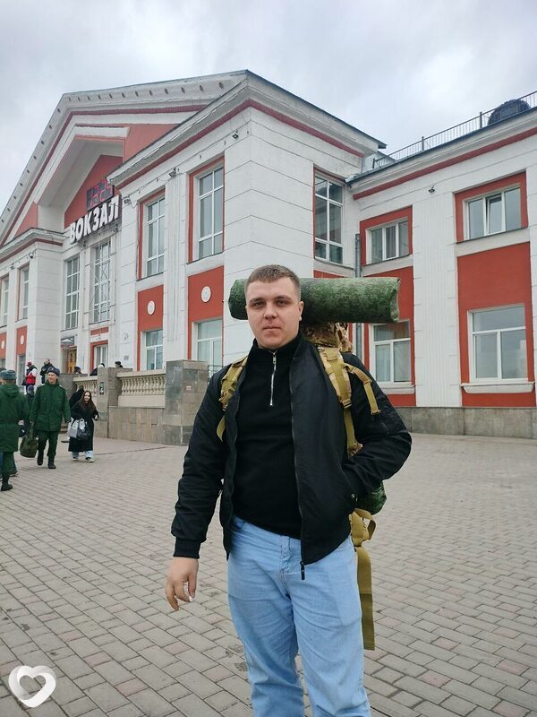 Данил, 26, Барнауле — анкета №2796421