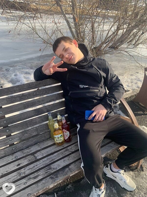 Данил, 20, Алейске — анкета №2796725