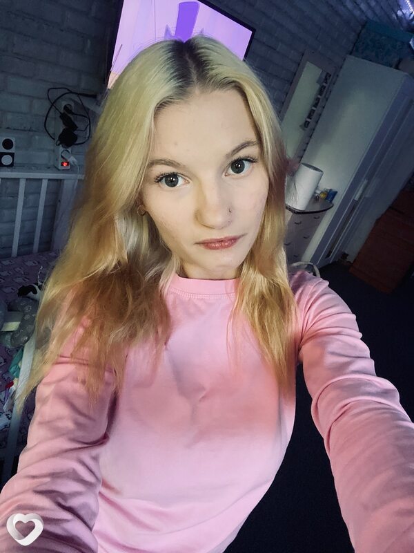 Карина, 22, Петрозаводске — анкета №2796960